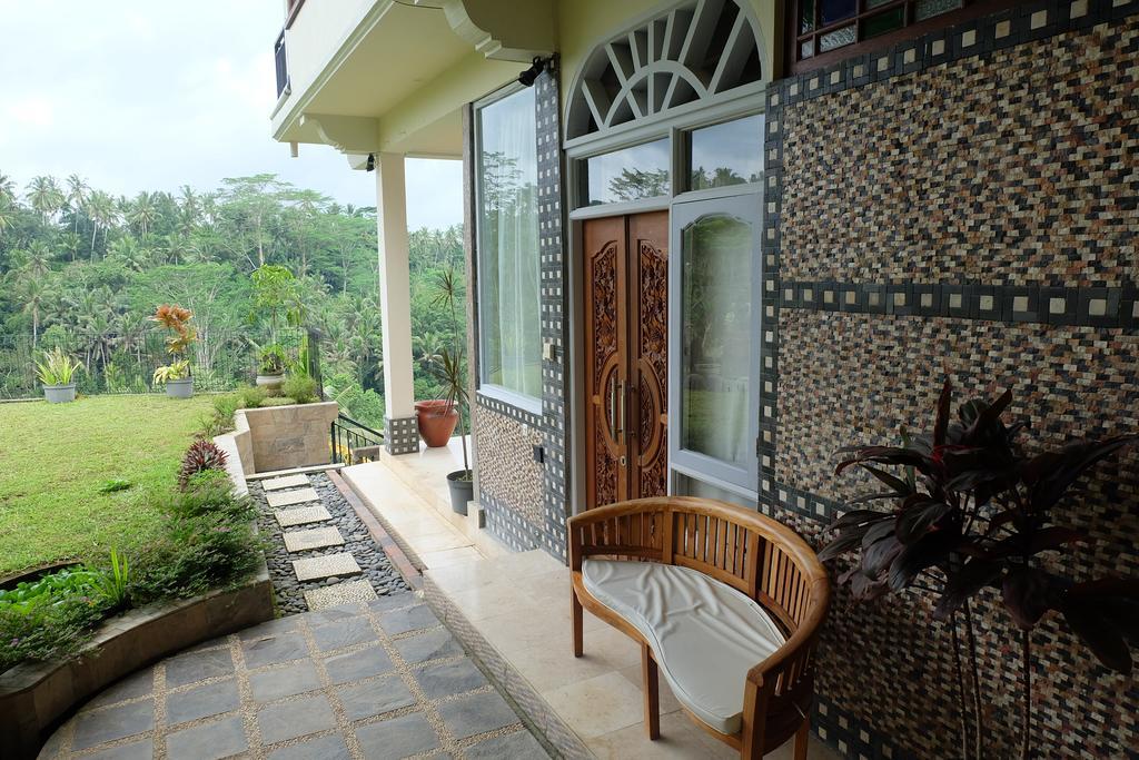 Tirta Asri Ubud Villa Exterior photo